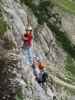 Heli-Kraft-Klettersteig: Richard und Erich zwischen Holzpendelbrücke und 1. Notausstieg