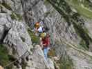 Heli-Kraft-Klettersteig: Erich und Richard zwischen Holzpendelbrücke und 1. Notausstieg