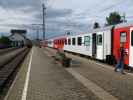 REX 2102 im Bahnhof Schwarzenau, 504 m