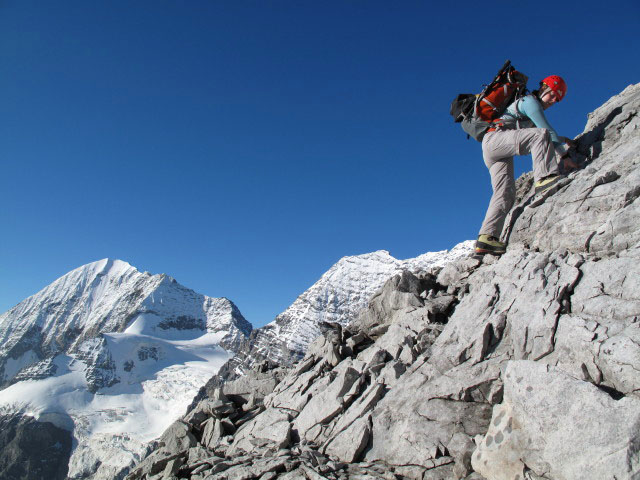 Daniela am Hintergrat vor dem 1. Eisfeld (21. Aug.)