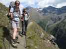 Daniela und Irene am Morosiniweg zwischen Langensteinhütte und Hintergrathütte (20. Aug.)