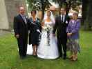 Wolfgang, Andrea, Nadja, Udo und ? bei der Pfarrkirche Zillingdorf, 241 m (28. Aug.)