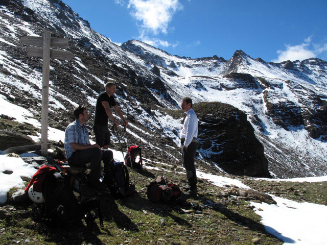 ?, ? und Erich auf Weg 2 zwischen Sterzinger H&uuml;tte und Wilder Kreuzspitze (11. Sep.)