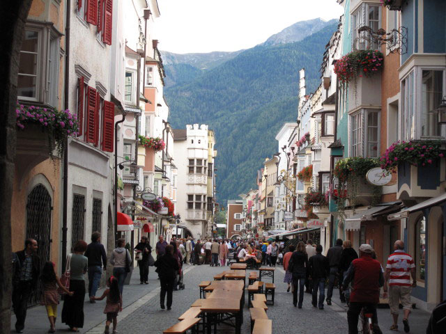Kn&ouml;delfest in der Neustadt, 948 m