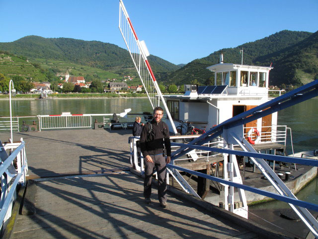 Norbert auf der Anlagestelle der Rollf&auml;hre Spitz - Arnsdorf in Arnsdorf
