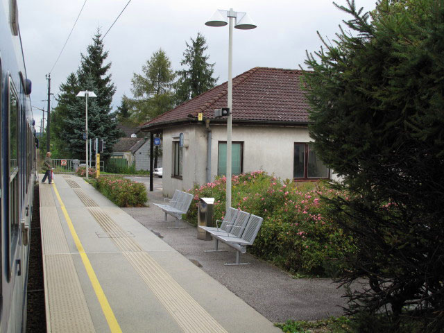 Haltestelle H&ouml;bersdorf, 191 m