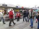 Daniela in der Wasserbusstation Rialto