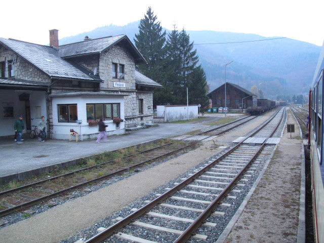 Bahnhof Freiland, 406 m