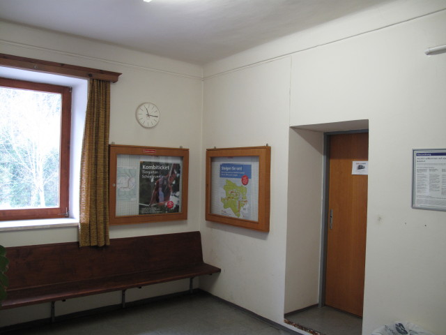 Bahnhof Freiland, 406 m