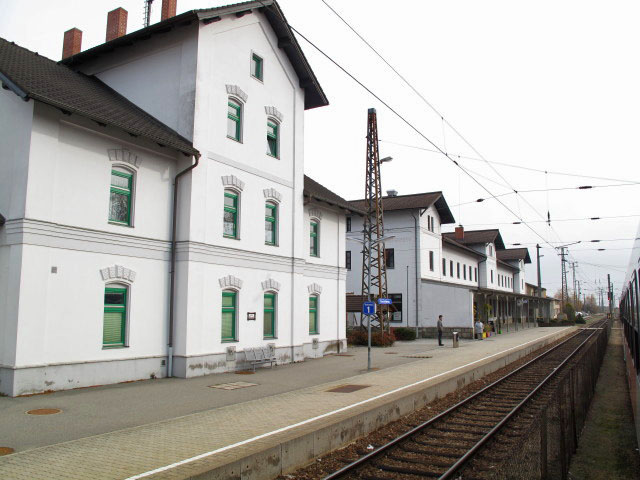 Bahnhof Sigmundsherberg, 435 m