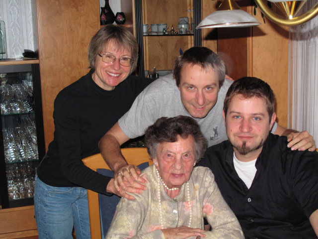 Mama, Oma, ich und Markus