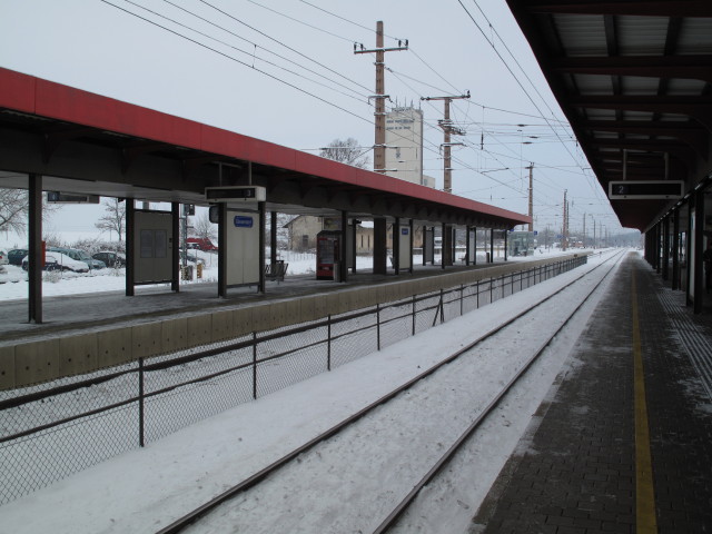 Bahnhof Gänserndorf, 155 m