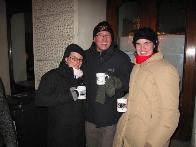 Katrin, Johannes und Kerstin in der Spittelberggasse 