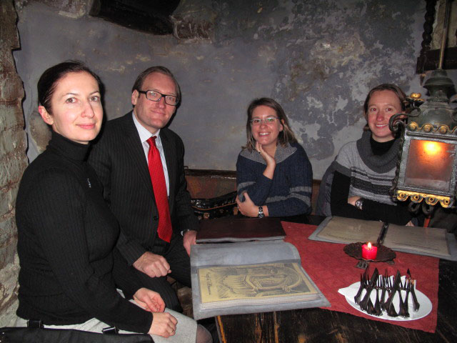 Agata, Erich, Doris und Carmen im Brezl Gwölb