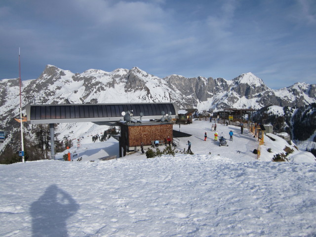 Bergstation der Kabinenbahn Ikarus von der Bischlinghöhe aus