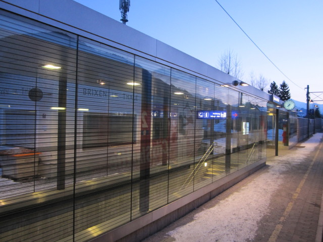 Bahnhof Brixen im Thale, 806 m