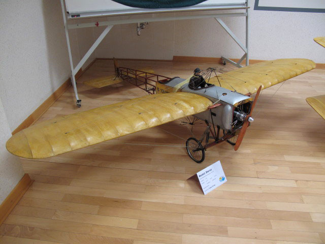 Bleriot in der Hauptschule Böheimkirchen