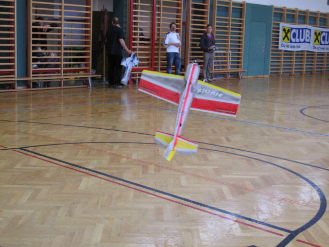 Flugvorführung in der Hauptschule Böheimkirchen