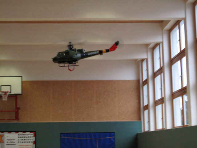 Flugvorführung in der Hauptschule Böheimkirchen