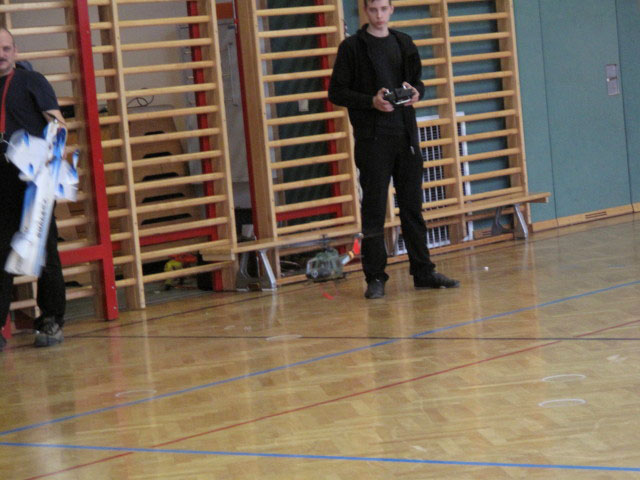 Flugvorführung in der Hauptschule Böheimkirchen