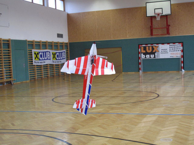 Flugvorführung in der Hauptschule Böheimkirchen