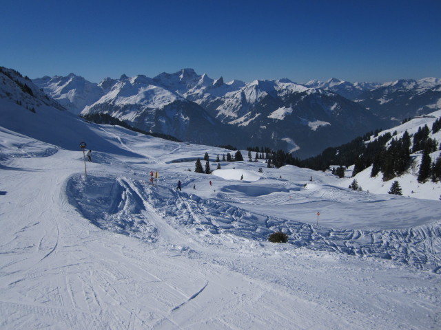 neben der Bergstation des Kr&uuml;zlelifts