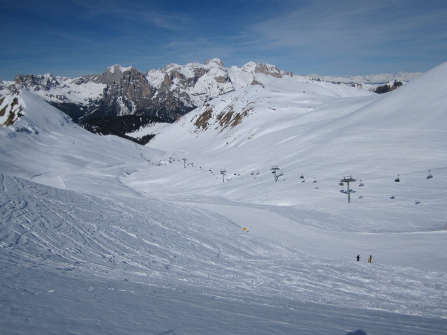 Sessellift Orsa Maggiore von der Bergstation des Sessellifts Sella Brunech aus (24. März)