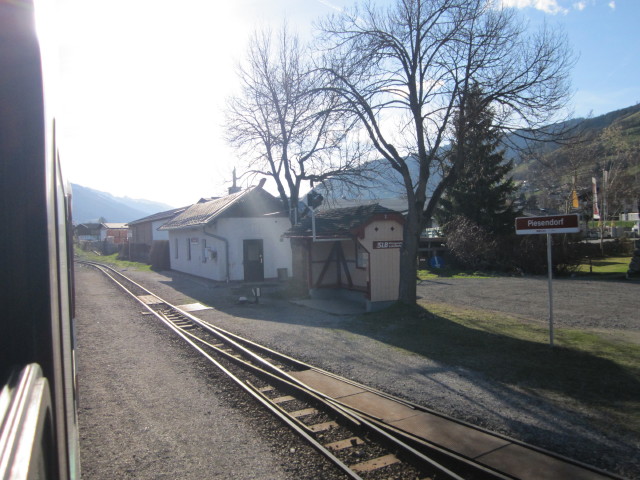 Bahnhof Piesendorf, 758 m