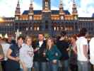 Eva, ?, Markus und Michaela am Rathausplatz