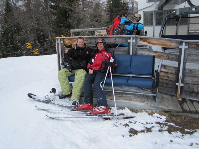 Markus und ich bei der Talstation der Paznauner Thayabahn, 1.975 m (13. Apr.)