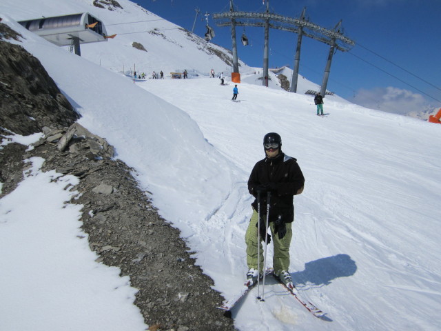 Markus bei der Bergstation der Zeblasbahn, 2.791 m (15. Apr.)