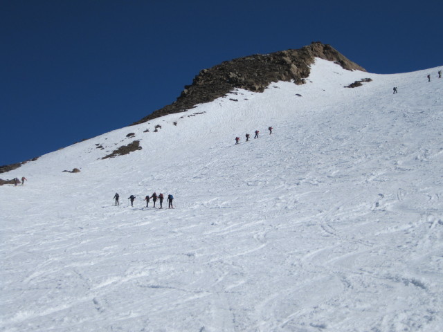 zwischen Refugio Cesare Branca und Palòn de La Mare (20. Apr.)