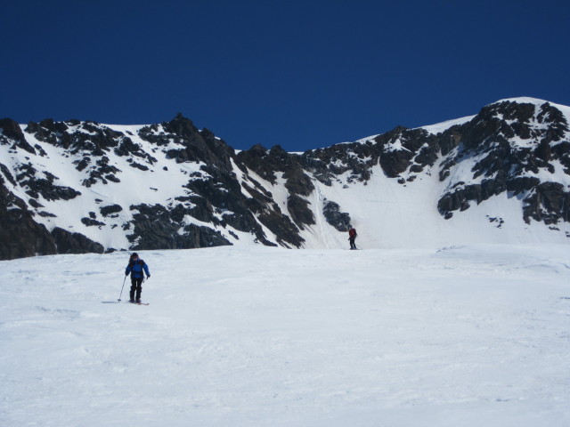 Christoph und Gudrun zwischen Palòn de La Mare und Rifugio Cesare Branca (20. Apr.)