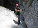 Drachenwand-Klettersteig: Carmen beim Wasserfall