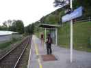 Katarina und Doris im Bahnhof Waldegg-Dürnbach, 372 m