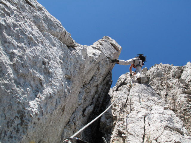 HTL Wels-Klettersteig: Andreas in der Schlüsselstelle