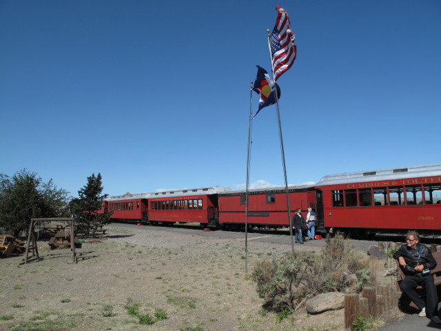 San Juan Express #216 der Cumbres & Toltec Scenic Narrow-Gauge Railroad in Antonito, 2.404 m (29. Mai)