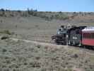 No. 489 mit San Juan Express #216 der Cumbres & Toltec Scenic Narrow-Gauge Railroad zwischen Hangmans Trestle und Lava Loop (29. Mai)