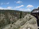 No. 489 mit San Juan Express #216 der Cumbres & Toltec Scenic Narrow-Gauge Railroad zwischen Big Horn und Sublette  (29. Mai)