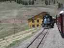 No. 488 mit San Juan Express #215 der Cumbres & Toltec Scenic Narrow-Gauge Railroad in Osier, 2.937 m (29. Mai)