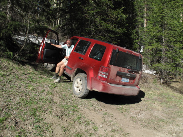 Papa neben dem Alta Ghost Town Jeeptrail zwischen CO 145 und Cushman Lake (31. Mai)