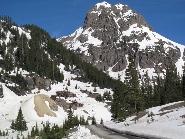 Revenue Mine vom Yankee Boy Basin Jeeptrail aus (3. Juni)