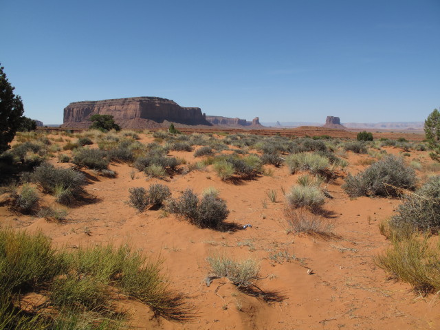 Monument Valley von der US 163 aus (4. Juni)