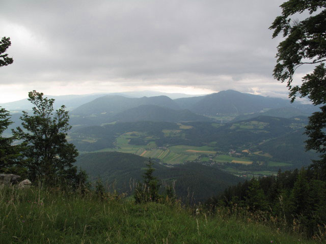 von der Schwarzataler Aussicht Richtung Südosten