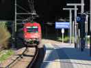 1216 006 mit R 1872 bei der Einfahrt in den Bahnhof Ehrenburg