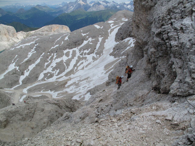 Kesselkogel-Klettersteig: Christoph und Gudrun zwischen Valon de Antermoa und Kesselkogel (25. Juni)