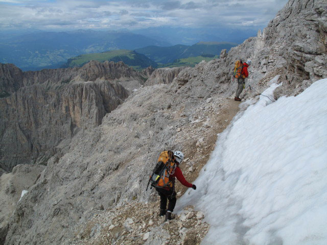 Kesselkogel-Klettersteig: Gudrun und Christoph zwischen Kesselkogel und Grasleitenpass (25. Juni)