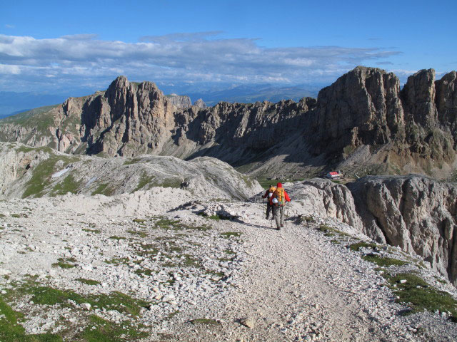 Gudrun und Christoph auf Weg 3A zwischen Molignonpass und Tierser Alpljoch (26. Juni)