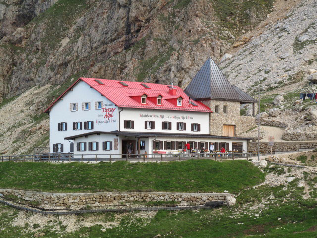 Tierser Alpl-Hütte, 2.440 m (26. Juni)
