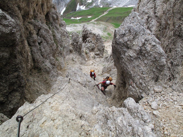 Maximilian-Klettersteig: Christoph und Gudrun zwischen Einstieg und Großem Rosszahn (26. Juni)